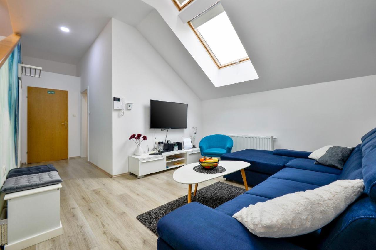 Florek & Florica Apartment Krizevci Bagian luar foto
