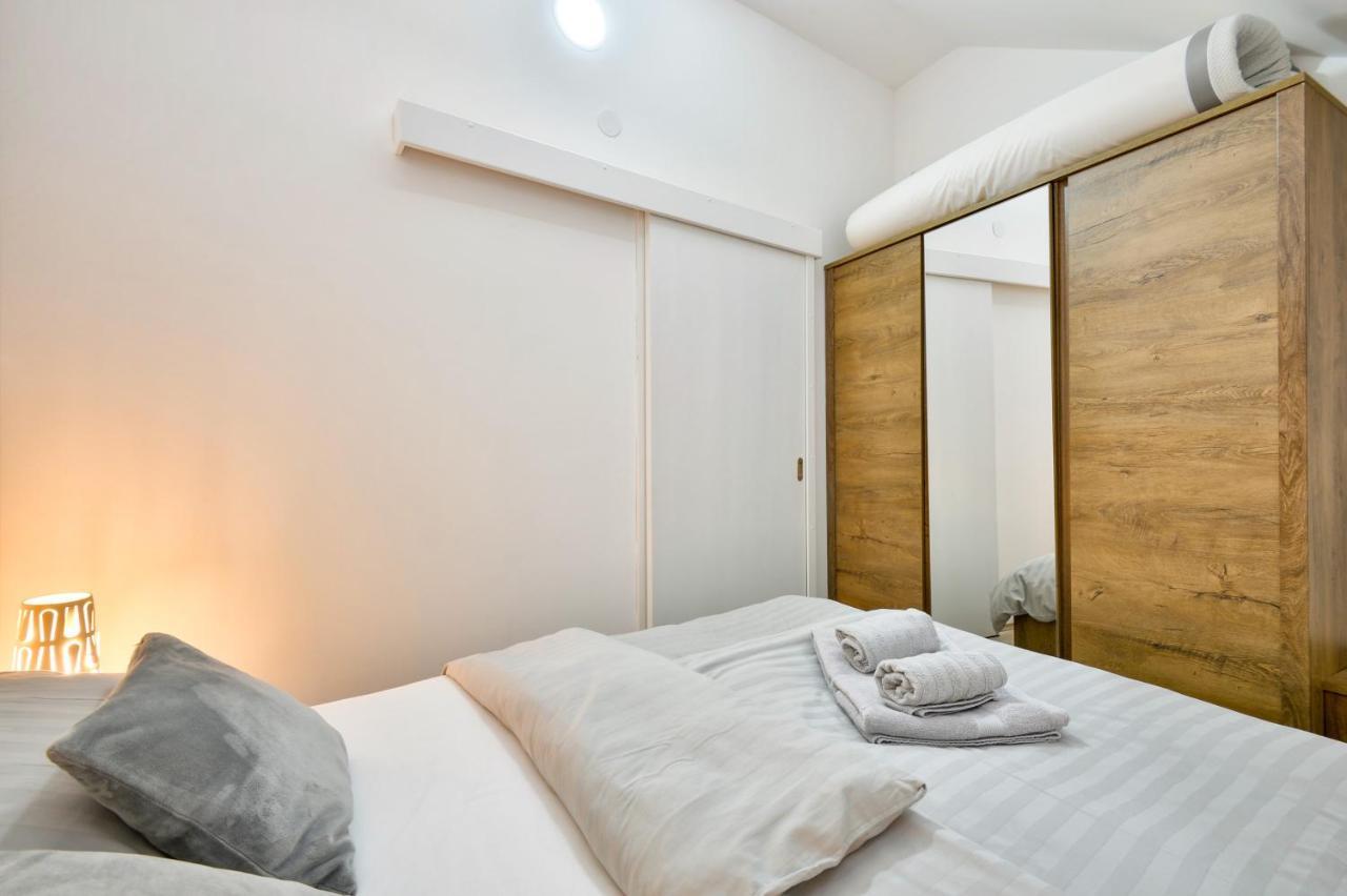 Florek & Florica Apartment Krizevci Bagian luar foto