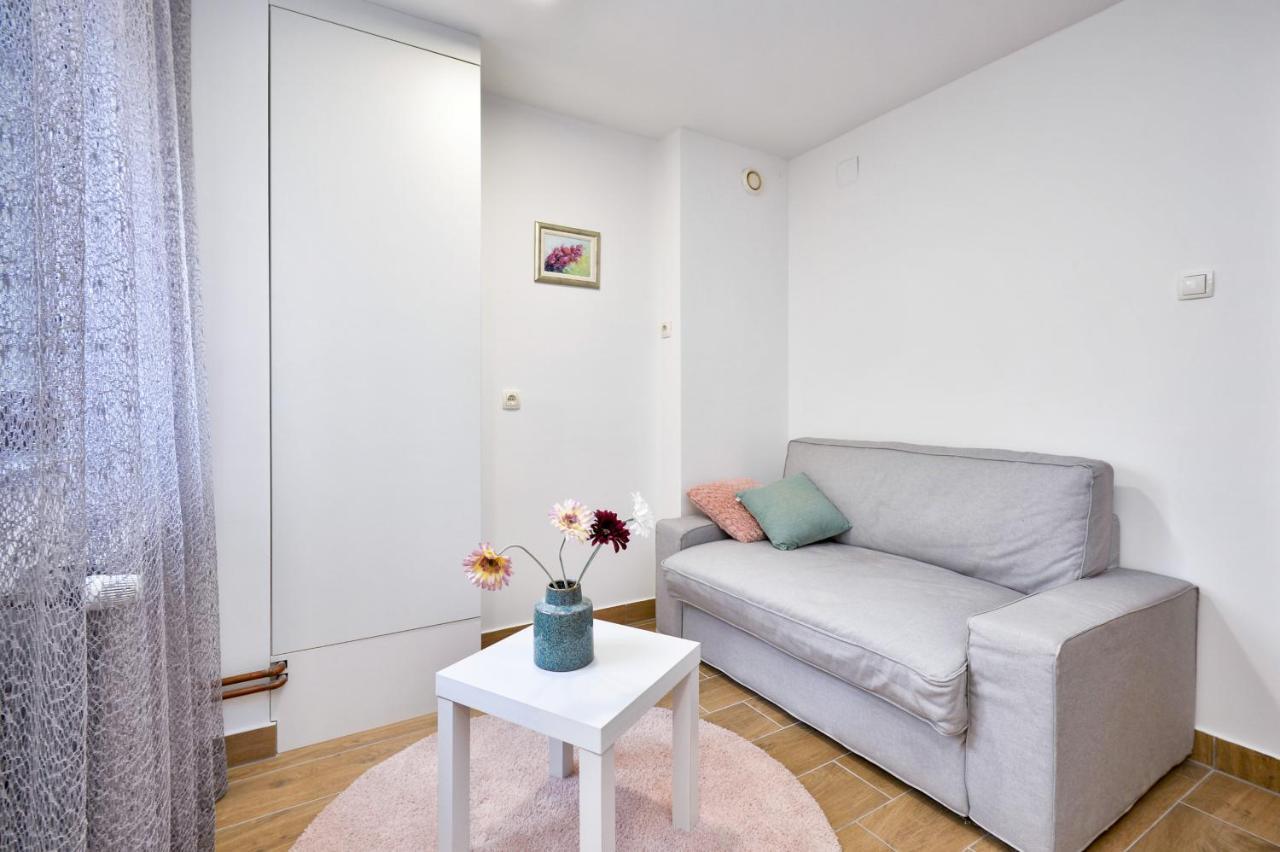 Florek & Florica Apartment Krizevci Bagian luar foto