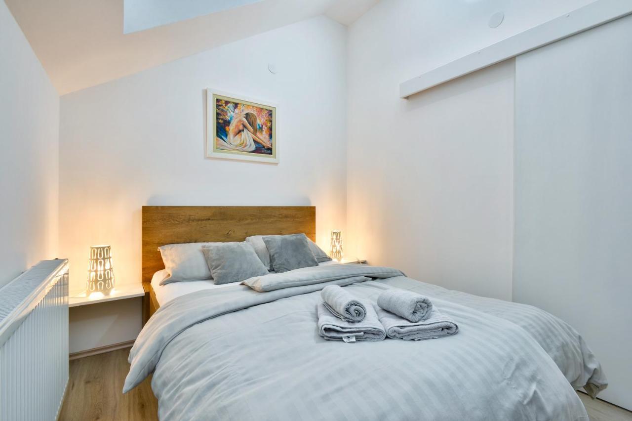 Florek & Florica Apartment Krizevci Bagian luar foto