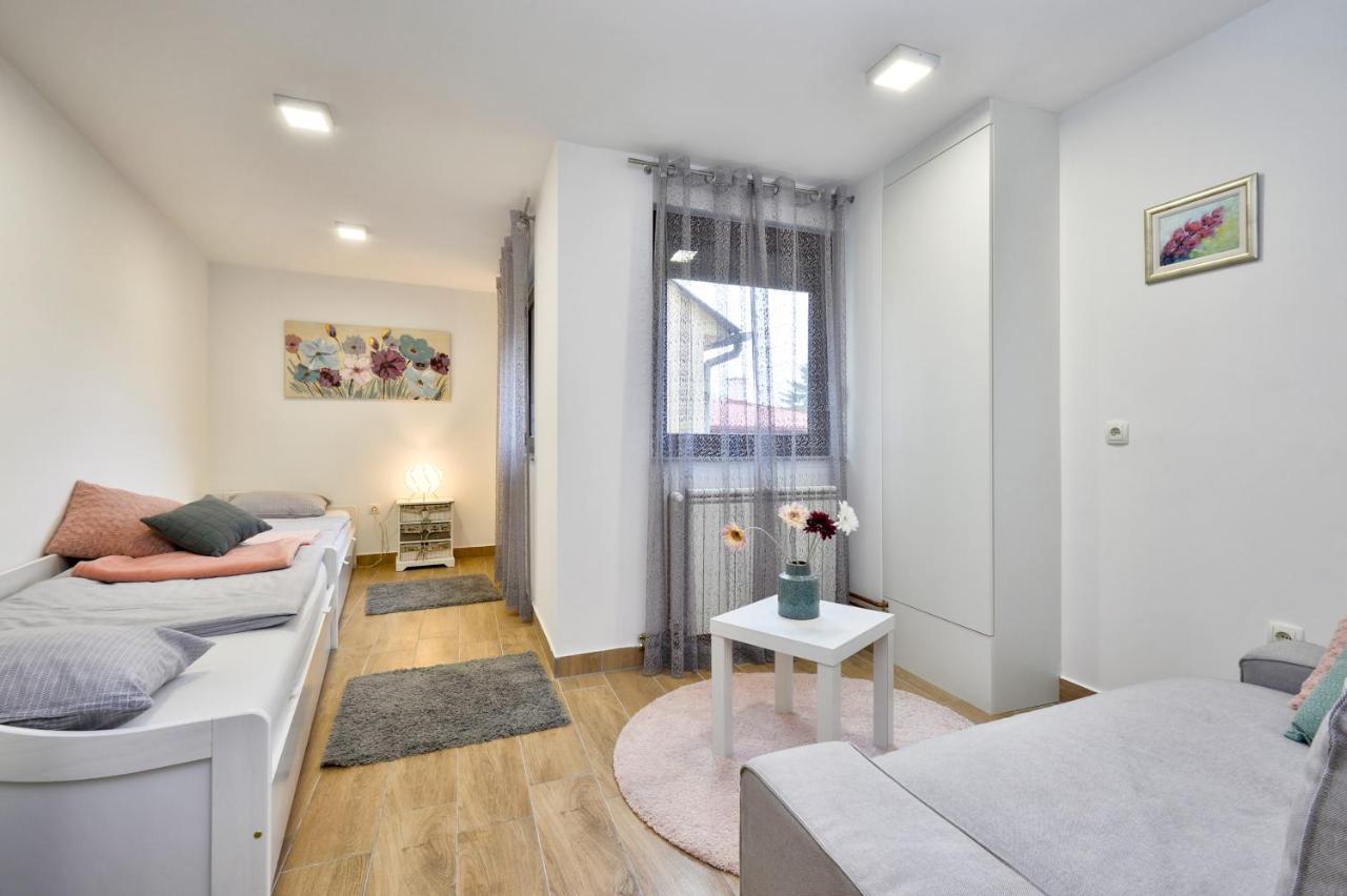 Florek & Florica Apartment Krizevci Bagian luar foto